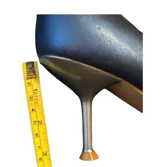 Halston Blue Vegan Leather Pointed Toe Heels Size 10 - Picture 3 of 10